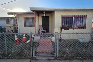 11867 S Broadway, Los Angeles, CA 90061 - Photo 1
