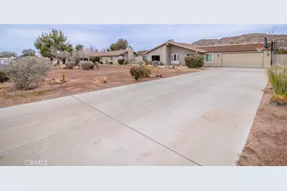 20376 Tonawanda, Apple Valley, CA 92307 - Photo 1