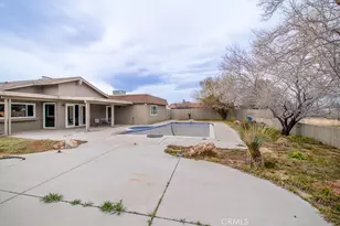 20376 Tonawanda, Apple Valley, CA 92307 - Photo 45