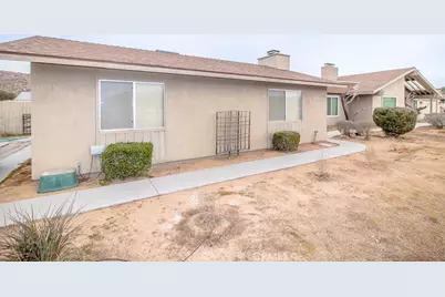 20376 Tonawanda, Apple Valley, CA 92307 - Photo 49