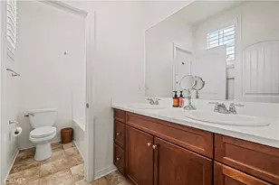 24157 Via Perla, Valencia, CA 91354 - Photo 31
