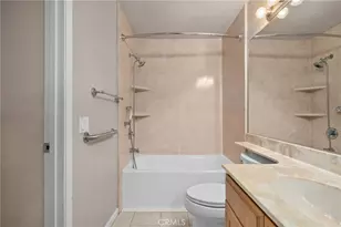 2536 White Oak Pl, Escondido, CA 92027 - Photo 19