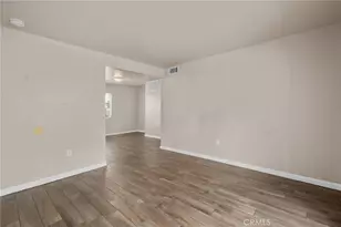 2536 White Oak Pl, Escondido, CA 92027 - Photo 5