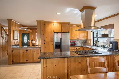 414 Pioneer, Lake Arrowhead, CA 92352 - Photo 11