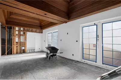 2010 Linden Avenue, Venice, CA 90291 - Photo 13