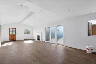 2010 Linden Avenue, Venice, CA 90291 - Photo 9