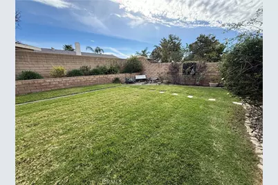 7425 Palo Verde, Fontana, CA 92336 - Photo 25