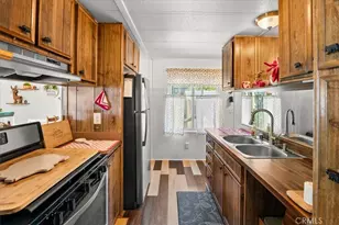 391 Montclair Dr, Big Bear City, CA 92314 - Photo 9