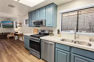 558 Badger Ln, Big Bear Lake, CA 92315 - Photo 9