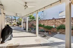 2527 Waterfall Ln, Corona, CA 92882 - Photo 43