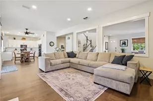 2527 Waterfall Ln, Corona, CA 92882 - Photo 11