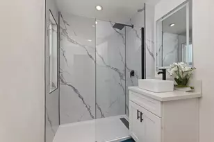 2816 W 84th, Inglewood, CA 90305 - Photo 19