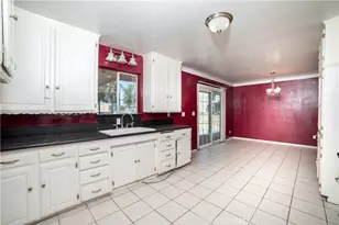 10915 Limonite, Jurupa Valley, CA 91752 - Photo 15
