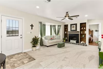 193 N Maple Avenue, Fontana, CA 92335 - Photo 3