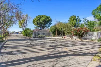 193 N Maple Avenue, Fontana, CA 92335 - Photo 19