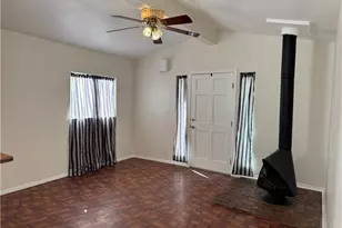 6060 Myrtle Ave, Long Beach, CA 90805 - Photo 3