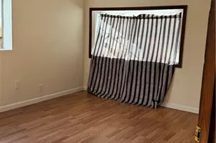 6060 Myrtle Ave, Long Beach, CA 90805 - Photo 5