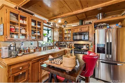 24214 Zurich, Crestline, CA 92325 - Photo 11
