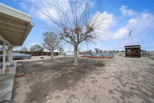 10217 Mount Shasta, Hesperia, CA 92345 - Photo 25