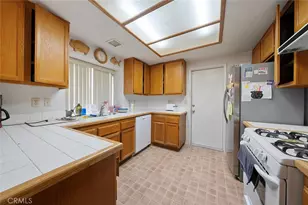 10217 Mount Shasta, Hesperia, CA 92345 - Photo 13