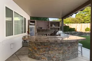 27569 Bottle Brush, Murrieta, CA 92562 - Photo 9