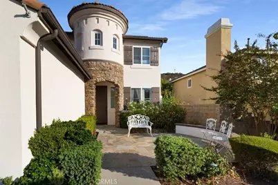 27569 Bottle Brush, Murrieta, CA 92562 - Photo 5