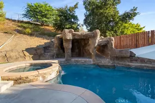 27569 Bottle Brush, Murrieta, CA 92562 - Photo 15