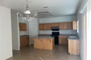 13533 Princeton Dr, Victorville, CA 92392 - Photo 7