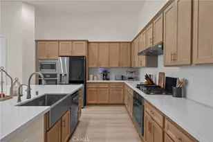 34972 S Serrano Sq, Yucaipa, CA 92399 - Photo 13