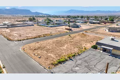 22869 US Hwy 18, Apple Valley, CA 92307 - Photo 9