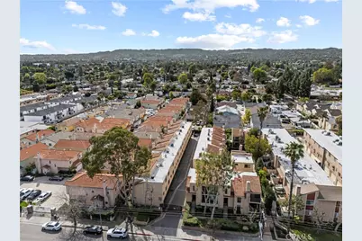 18958 Sherman #19, Reseda, CA 91335 - Photo 31