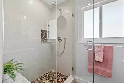 15551 Aulnay Lane, Huntington Beach, CA 92647 - Photo 27