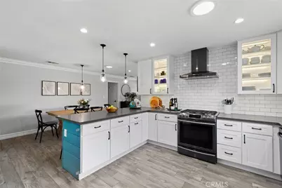 15551 Aulnay Lane, Huntington Beach, CA 92647 - Photo 13