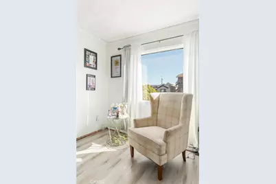 553 W 109th, Los Angeles, CA 90044 - Photo 7