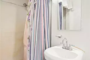 553 W 109th, Los Angeles, CA 90044 - Photo 21