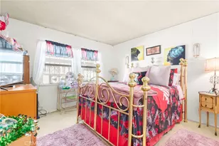 553 W 109th, Los Angeles, CA 90044 - Photo 23