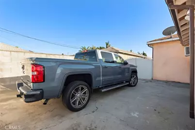 553 W 109th, Los Angeles, CA 90044 - Photo 31
