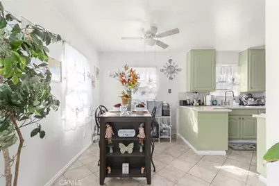 553 W 109th, Los Angeles, CA 90044 - Photo 9