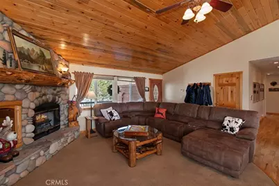 42545 Pegasus, Big Bear Lake, CA 92315 - Photo 11