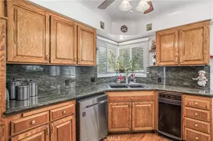 3095 Pepper Tree Ln, San Bernardino, CA 92404 - Photo 7