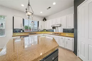 36109 Eagle Ln, Beaumont, CA 92223 - Photo 11