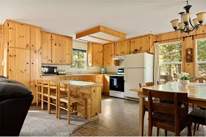 954 Crest Estates, Lake Arrowhead, CA 92352 - Photo 5