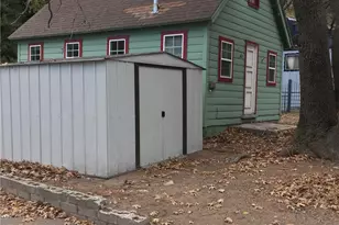 369 Log, Crestline, CA 92325 - Photo 11