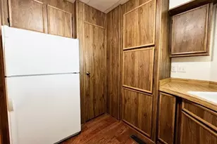 3850 Atlantic Ave, Highland, CA 92346 - Photo 9