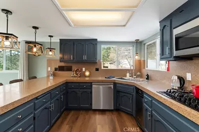27814 North Bay, Lake Arrowhead, CA 92352 - Photo 17