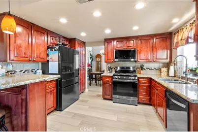 12816 Via Barcelona, Yucaipa, CA 92399 - Photo 13