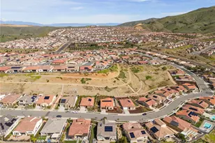 24528 Crestley Dr, Corona, CA 92883 - Photo 43