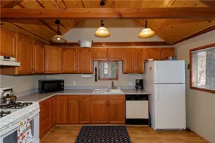 33874 Green Valley Lake Rd, Green Valley Lake, CA 92341 - Photo 9