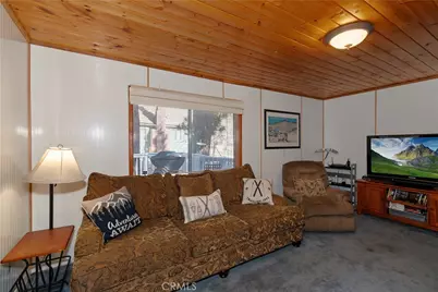 33874 Green Valley Lake Road, Green Valley Lake, CA 92341 - Photo 11