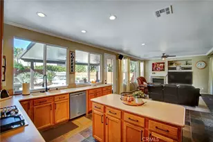 14096 Starflower Ct, Jurupa, CA 92880 - Photo 9